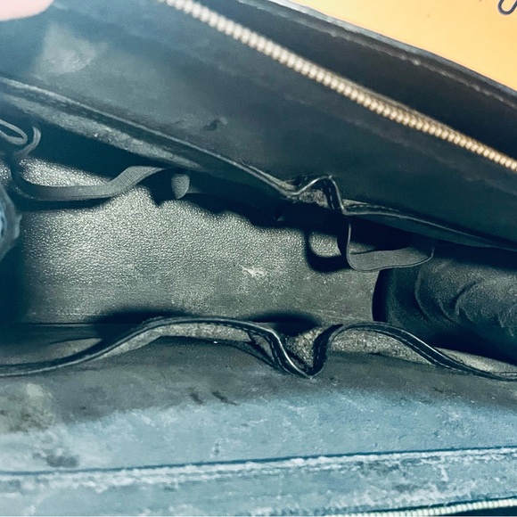 Louis Vuitton Epi Riviera bag - Picture 9 of 16